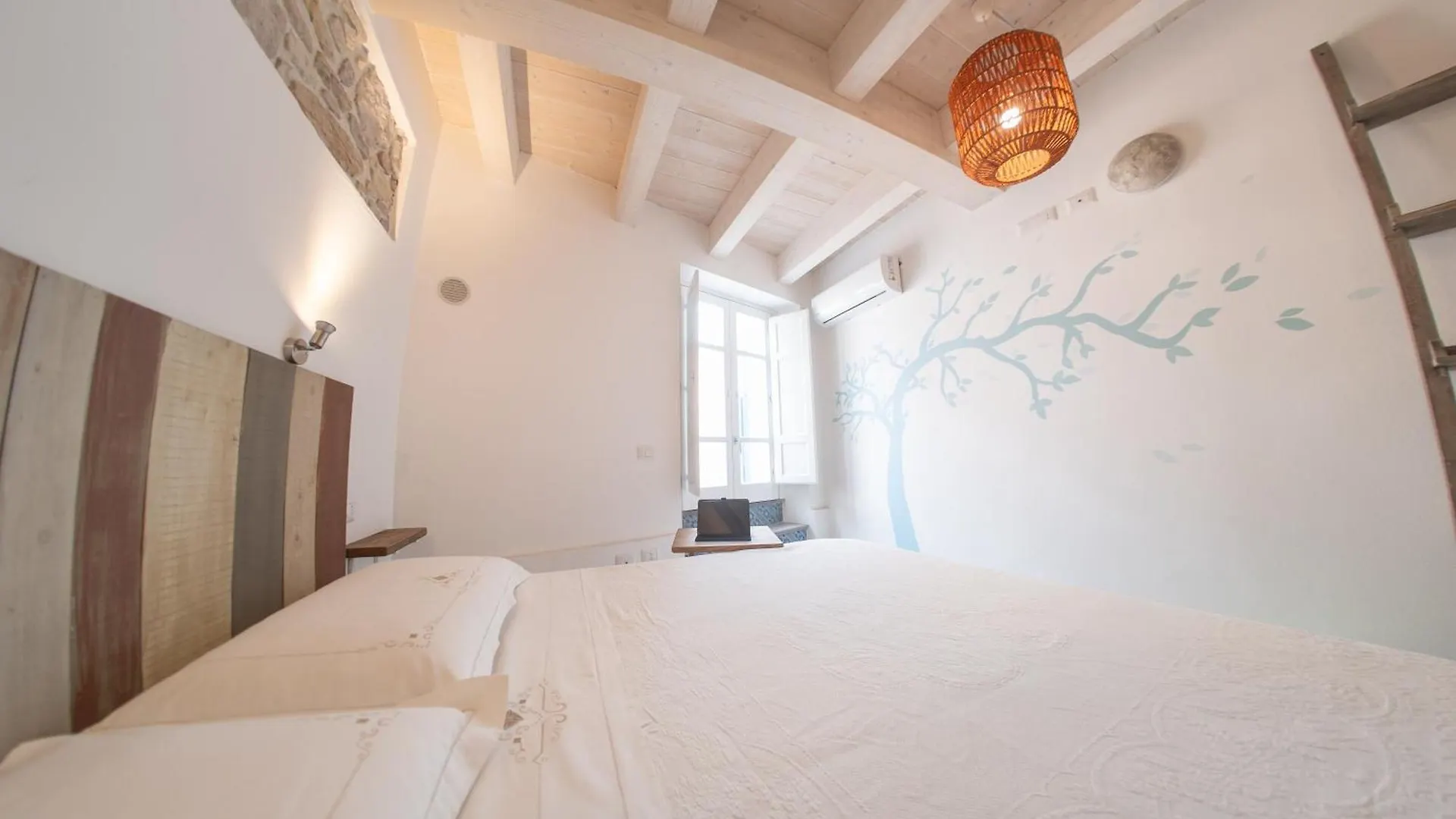 B&B Terra - Stanza Natura 칼로포테
